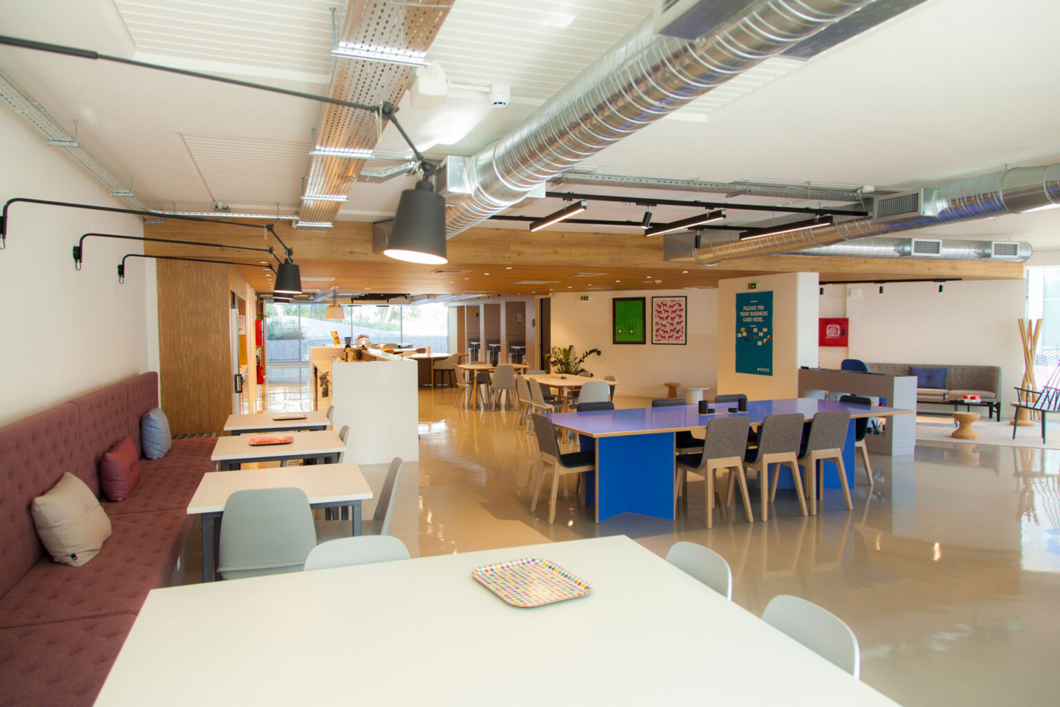 Office buildings REGUS Construction Management Vita Estate Development